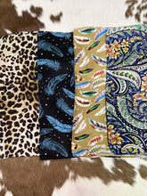 Load image into Gallery viewer, Youth Wild Rags  21X21

