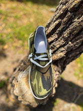 Load image into Gallery viewer, Camo Slip-ons
