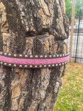 Load image into Gallery viewer, Girls Pink Lace Ariat Belt

