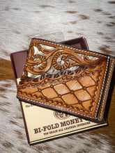 Load image into Gallery viewer, 3D Buck Lace Bi-Fold Money Clip
