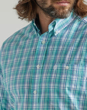 Load image into Gallery viewer, Wrangler George Strait Plaid LS
