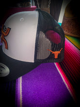 Load image into Gallery viewer, Hooey UT White/Black Cap- YOUTH
