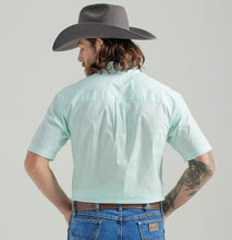 Load image into Gallery viewer, Wrangler George Strait SS Turquoise &amp; White Button Up
