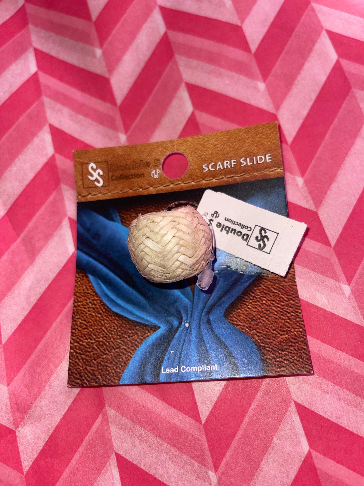 Scarf Slide