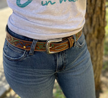 Load image into Gallery viewer, Nacona Women’s Tooled Flower Belt
