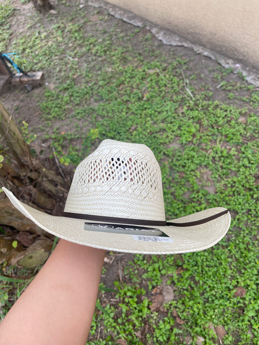 🤠Ariat Straw Hat