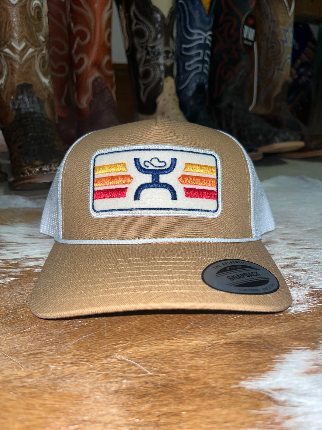 Sunset Hooey Tan/ White