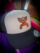 Load image into Gallery viewer, Hooey UT White/Black Cap- YOUTH

