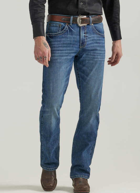 Wrangler Men’s Rock 47 Slim Boot Medium Wash